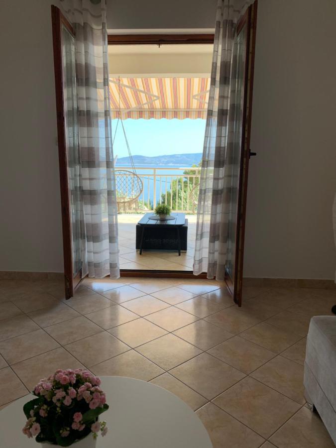Omis Relaxing Sea Lounge Leilighet Marusici  Eksteriør bilde